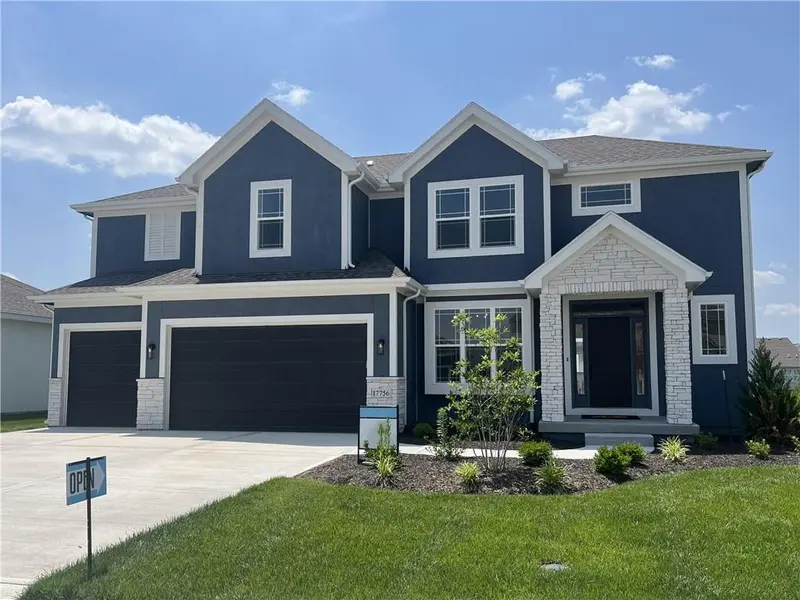 17446 W 169th PL, Olathe, KS 66062