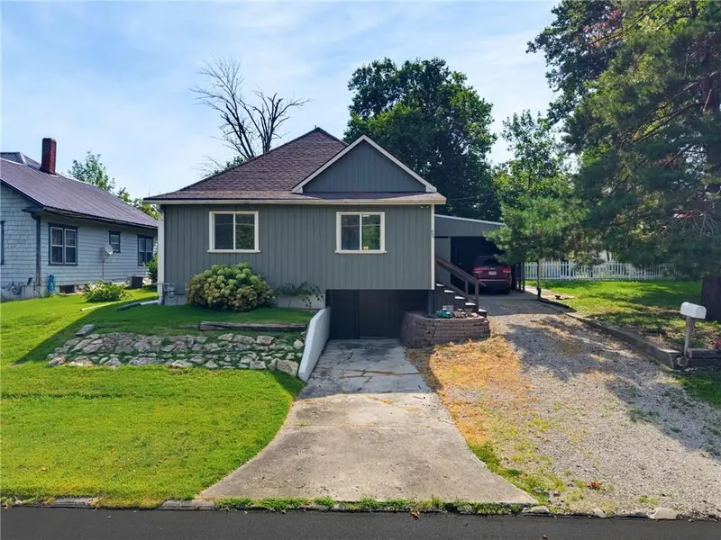 206 Ridgeway ST, Trenton, MO 64683