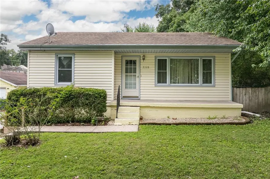 3326 Lafayette ST, St Joseph, MO 64507