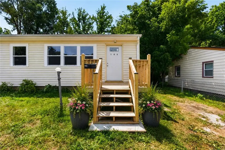 103 Berton RD, Excelsior Springs, MO 64024