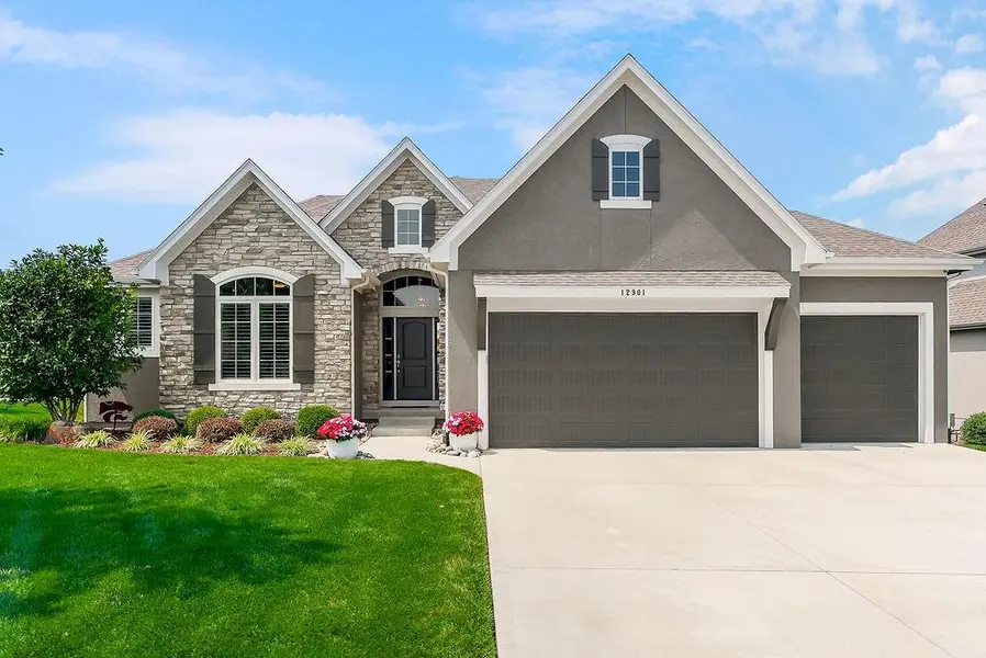 12901 W 172nd ST, Overland Park, KS 66221