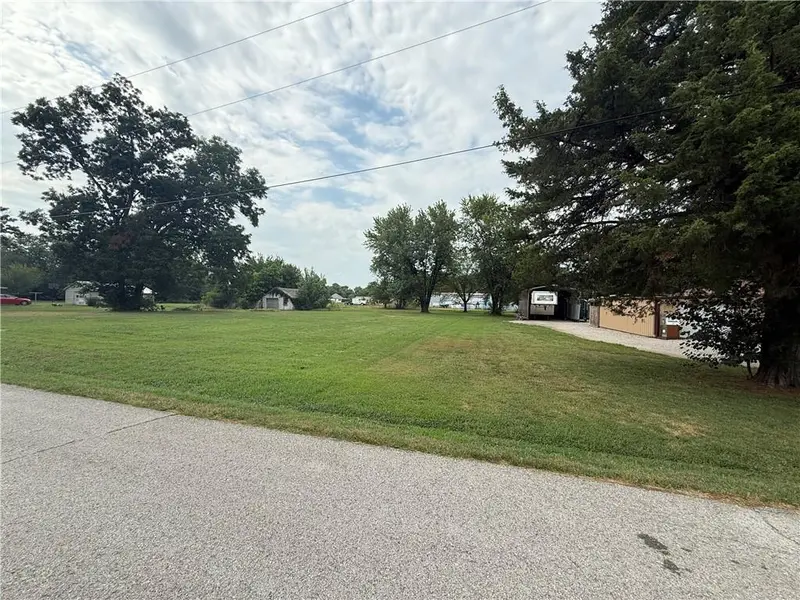 W Perry ST, Arma, KS 66762