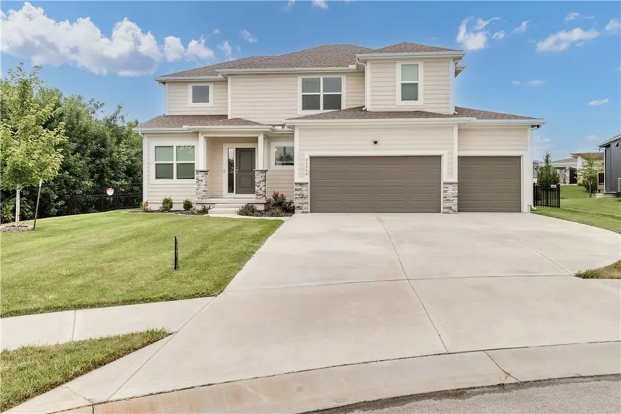 24840 W 178th CT, Gardner, KS 66030