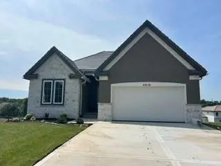 4012 NE Chapel Ridge PL, Lee's Summit, MO 64064