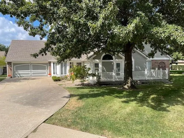 5103 Mulberry TER, St Joseph, MO 64506