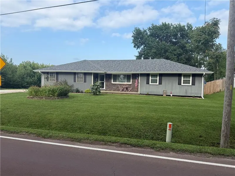 7011 State Route 371 HWY, St Joseph, MO 64504