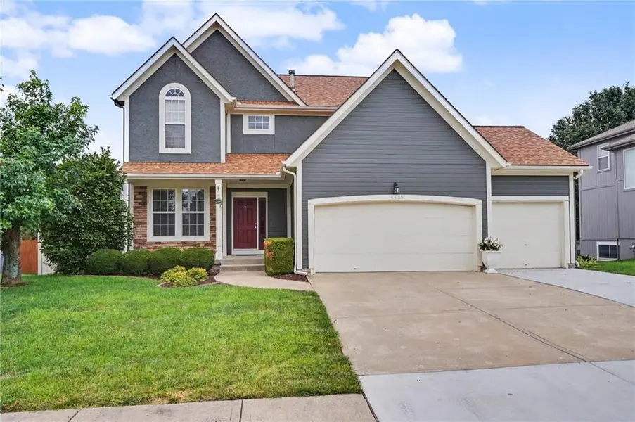 8438 Timber Ridge ST, De Soto, KS 66018