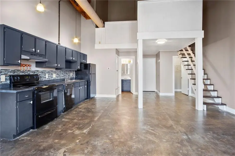 113 W 5th ST #303, Kansas City, MO 64105