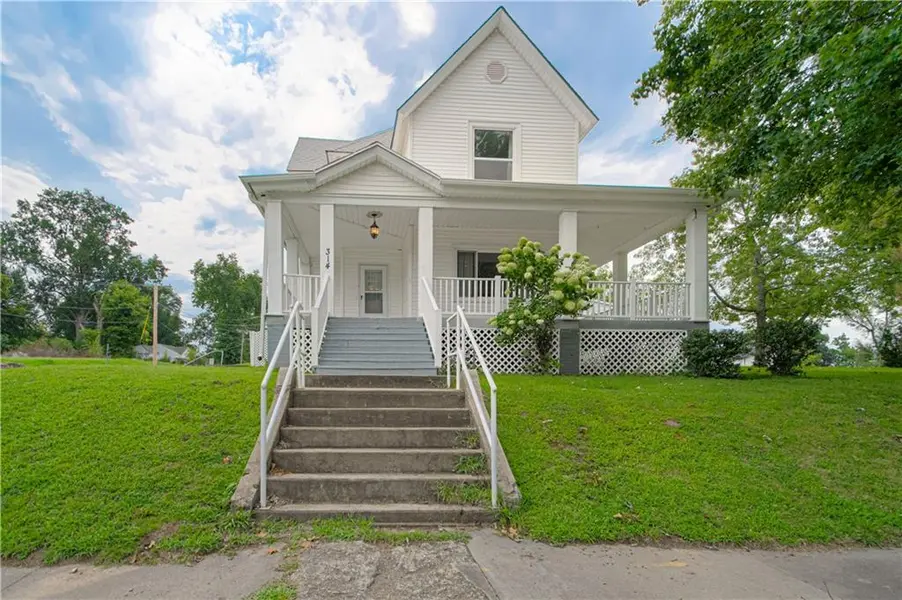314 N Main ST, Carrollton, MO 64633
