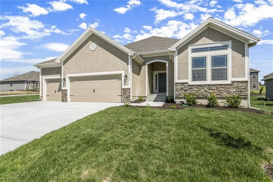 3315 NW 93rd ST, Kansas City, MO 64154
