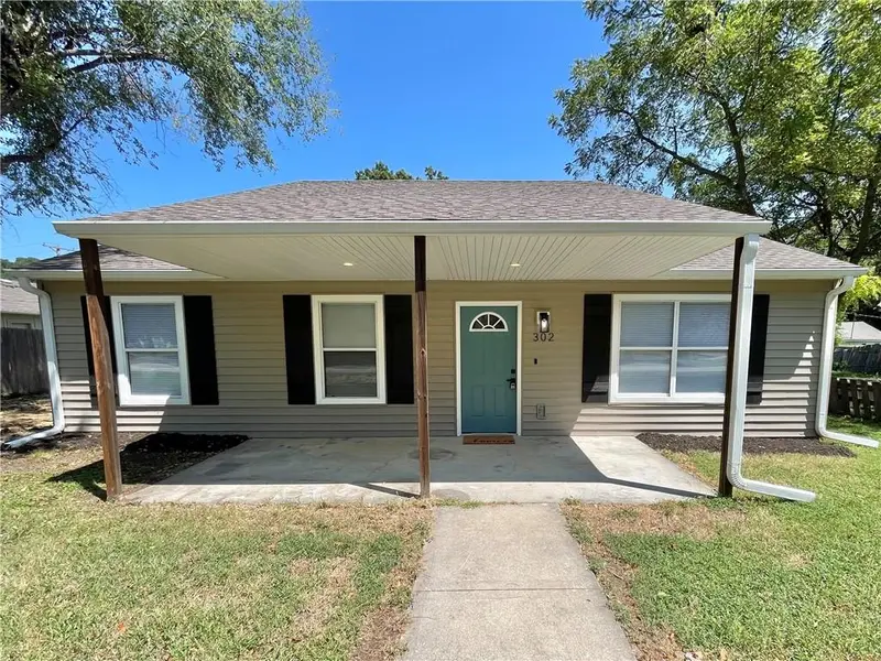 302 Gum ST, Garden City, MO 64747