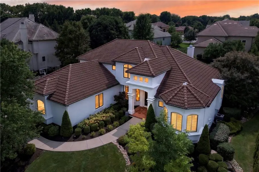 14704 Juniper ST, Leawood, KS 66224