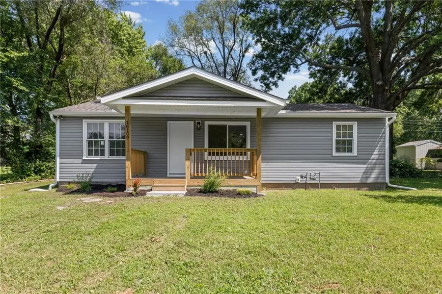 16109 Eastern AVE, Belton, MO 64012