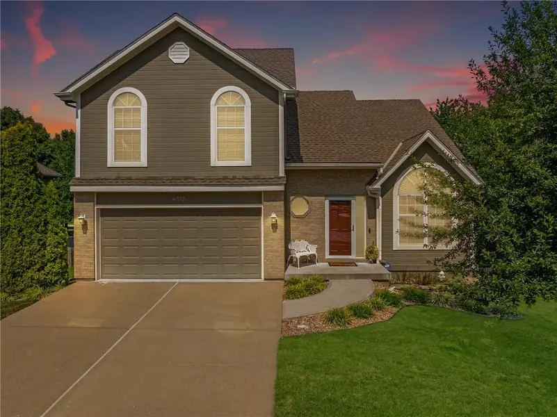 4512 NE Webster DR, Lee's Summit, MO 64064
