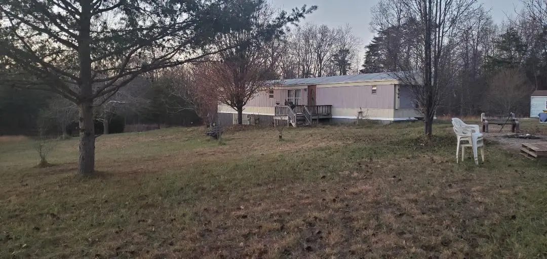 1514 E Skyline DR, Lexington, IN 47138