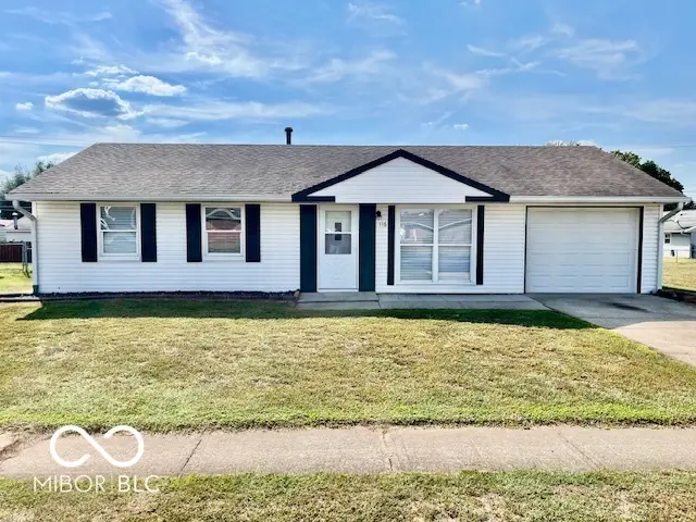 116 Lind DR, Edinburgh, IN 46124