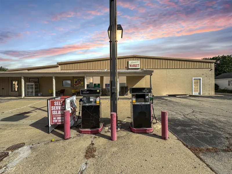 33 W Brush ST, Jamestown, IN 46147