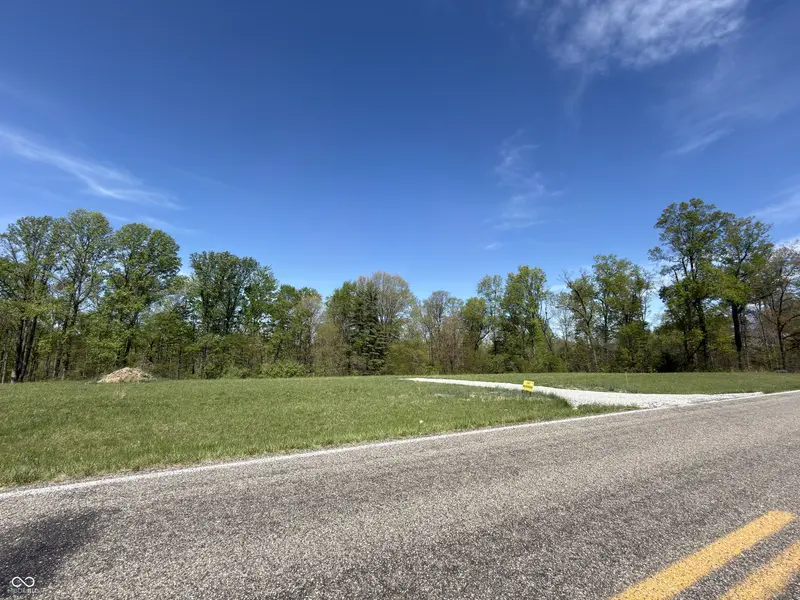 4.37 St Rd 45, Bloomfield, IN 47424