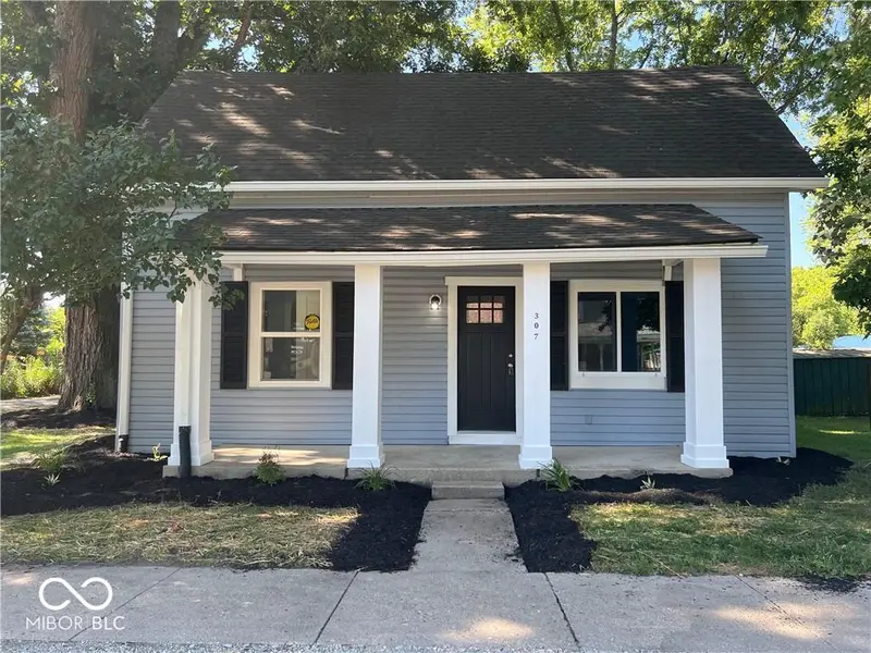 307 E Wall ST, Advance, IN 46102
