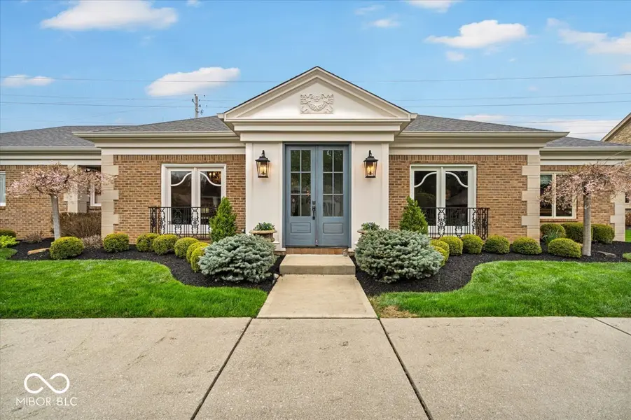 958 Tamarack Circle North DR, Indianapolis, IN 46260