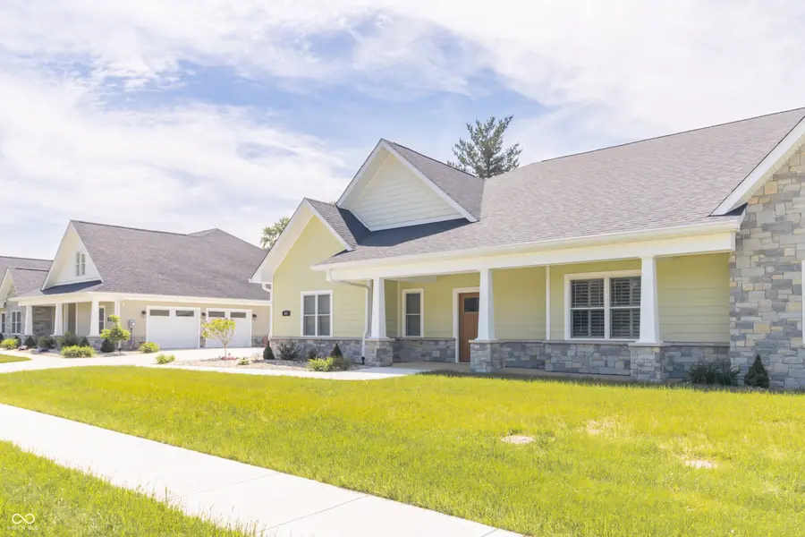 307 Blue River DR, Knightstown, IN 46148