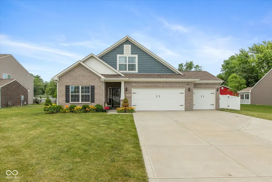 96 Mission Terrace DR, Whiteland, IN 46184