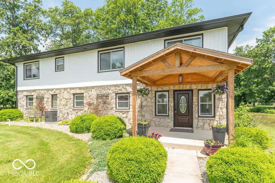 4258 N South DR, Quincy, IN 47456