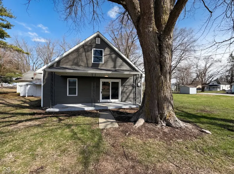 740 1/2 N Main ST, Tipton, IN 46072