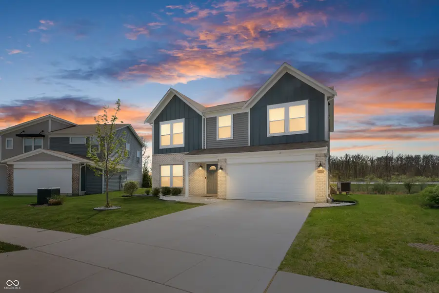 9707 Violet CIR, Indianapolis, IN 46239