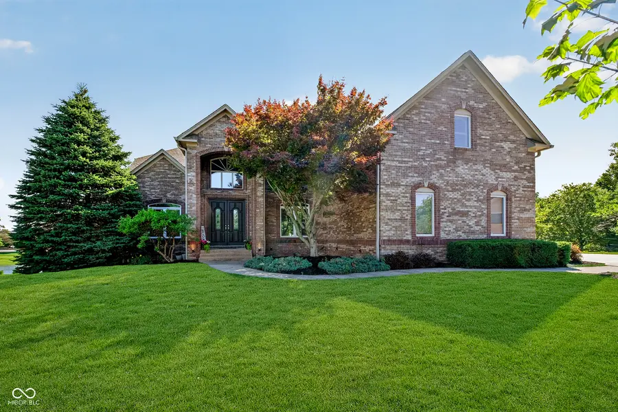 10317 Forest Meadow CIR, Fishers, IN 46040