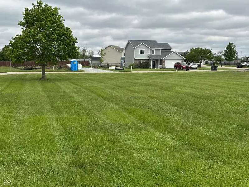 101 Sunburst CIR, Alexandria, IN 46001