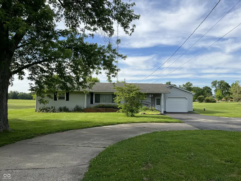1670 W Old Waynetown RD, Crawfordsville, IN 47933