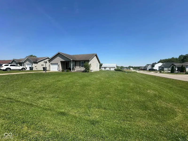1743 E Graham BLVD, Scottsburg, IN 47170