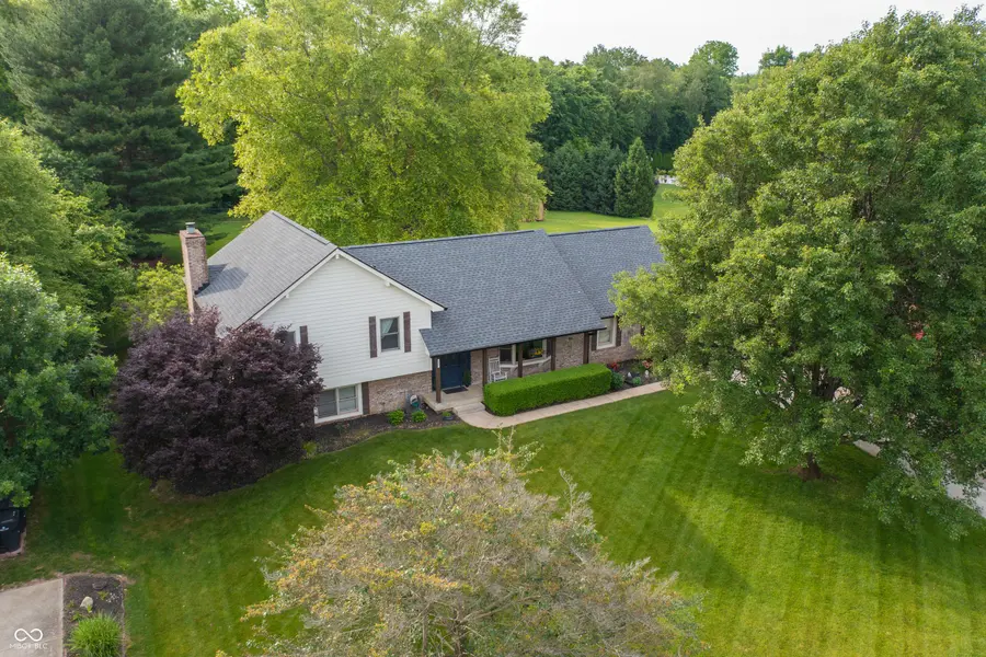 225 Southwind WAY, Greenwood, IN 46142