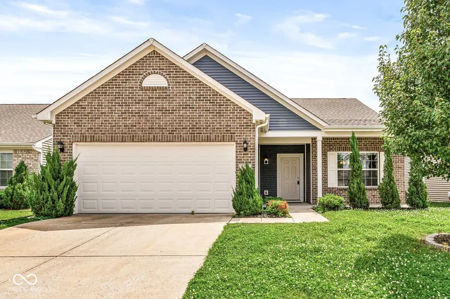 5321 Tanglewood LN, Whitestown, IN 46075
