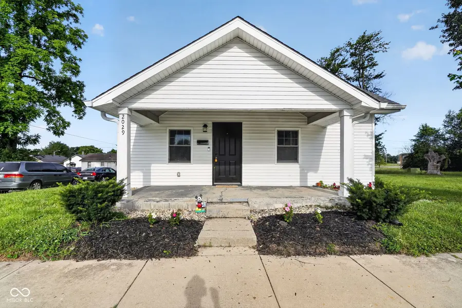 2029 Hendricks ST, Anderson, IN 46016