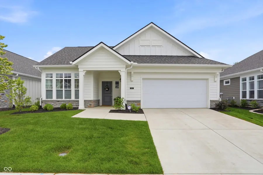 2619 Collins DR, Westfield, IN 46074