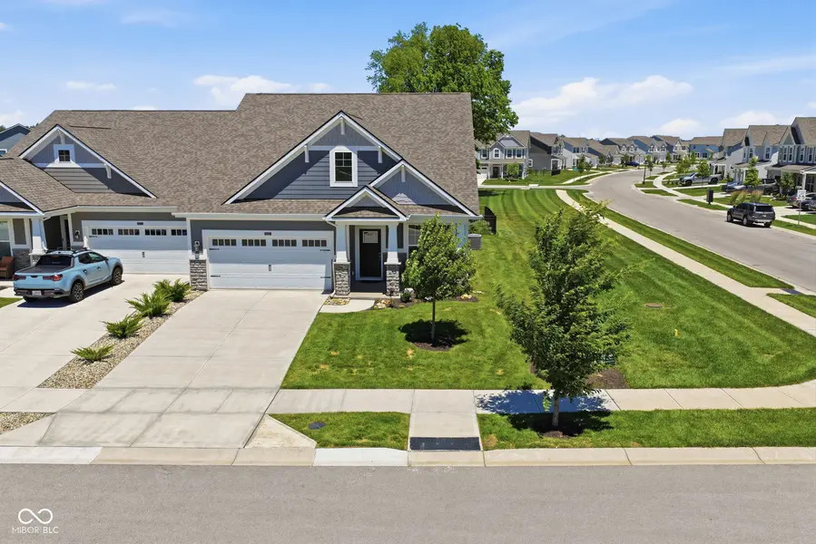 16646 Cattle Hollow LN, Noblesville, IN 46060