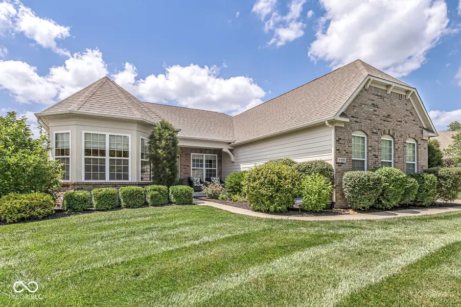 9208 Branch View DR, Indianapolis, IN 46234