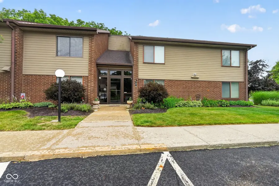 101 Knoll CT #A, Noblesville, IN 46062
