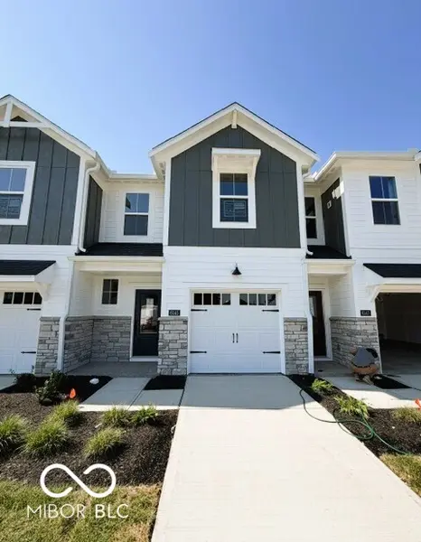 6145 Mill Hill WAY #320-401, Mccordsville, IN 46055