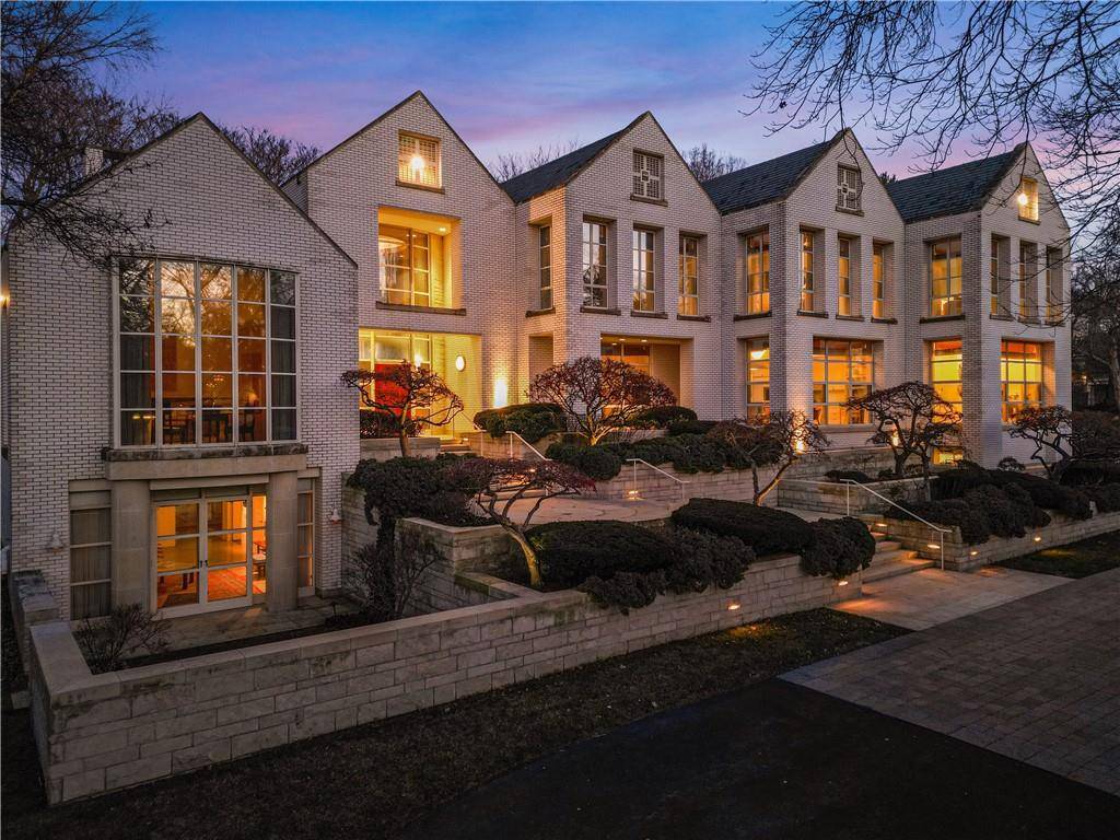 5801 Oakwood RD, Mission Hills, KS 66208