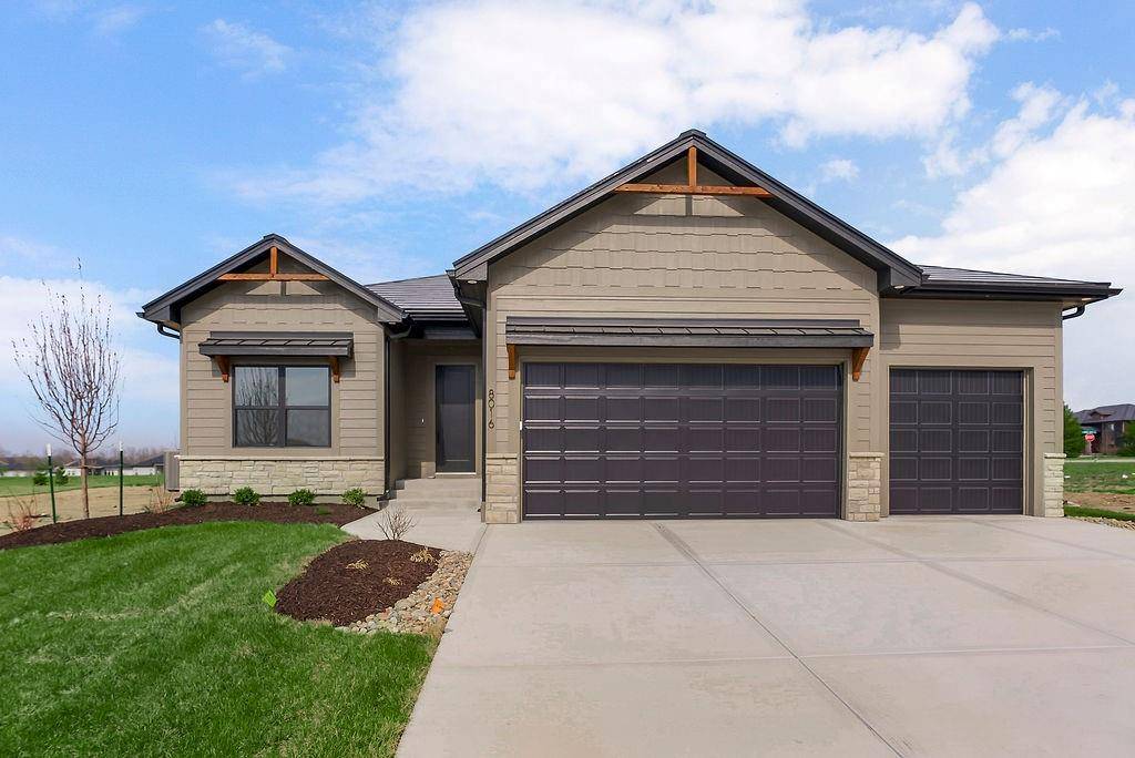 8016 SE Hoot Owl ST, Blue Springs, MO 64014