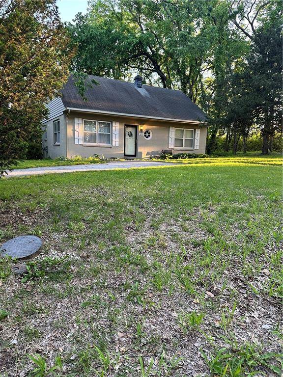 1013 W Santa Fe TRL, Kansas City, MO 64145
