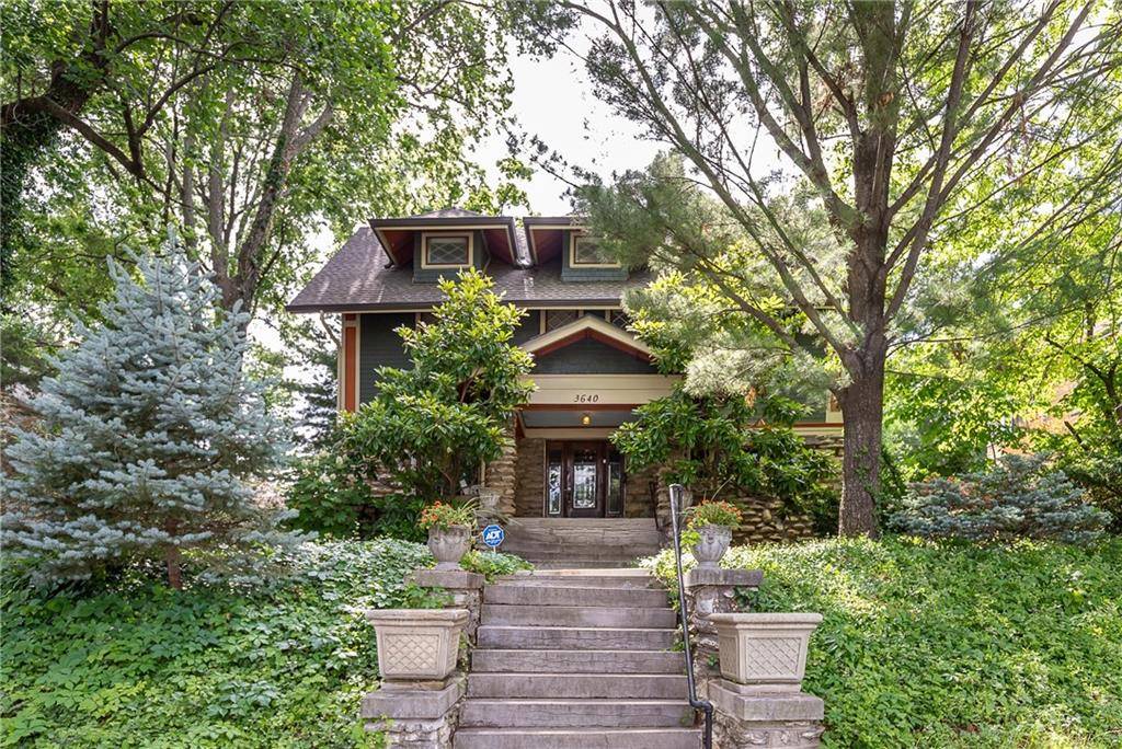 3640 Campbell ST, Kansas City, MO 64109