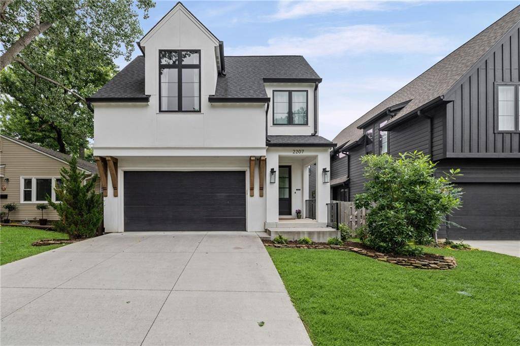 2207 W 48th ST, Westwood, KS 66205