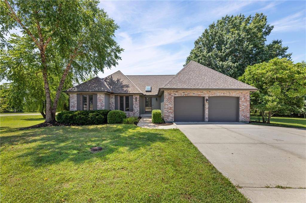 10365 W 159th ST, Overland Park, KS 66221
