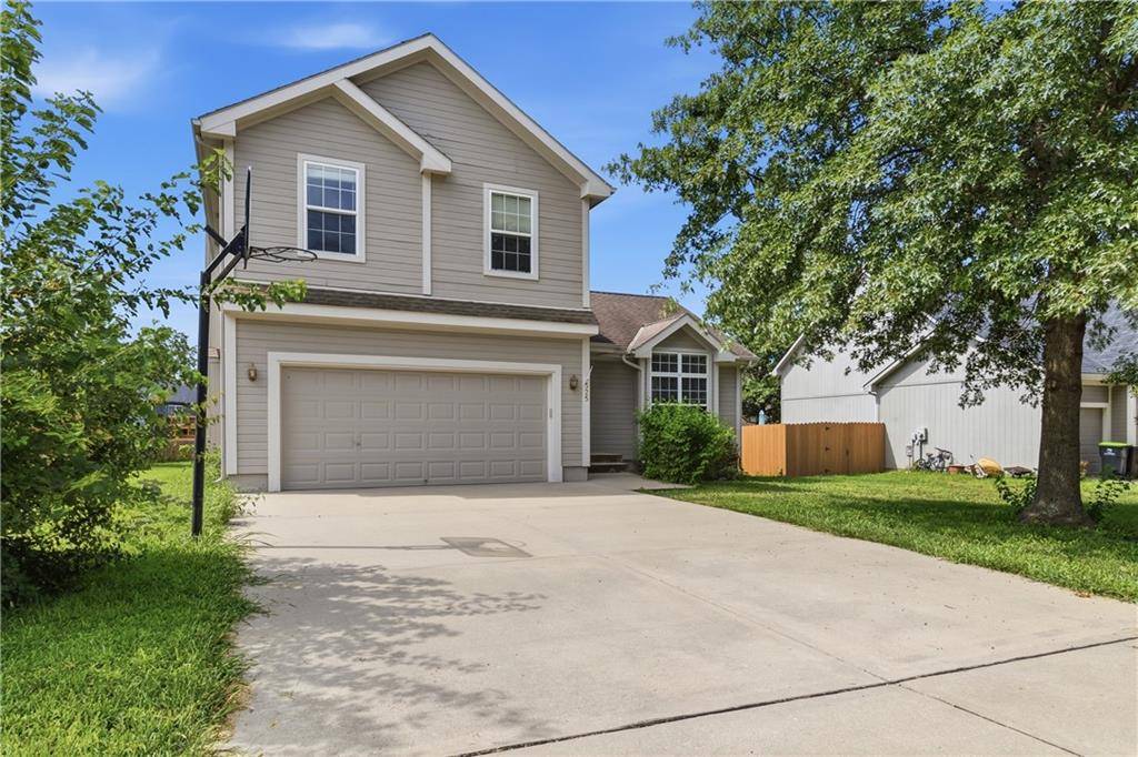 525 Parma WAY, Gardner, KS 66030