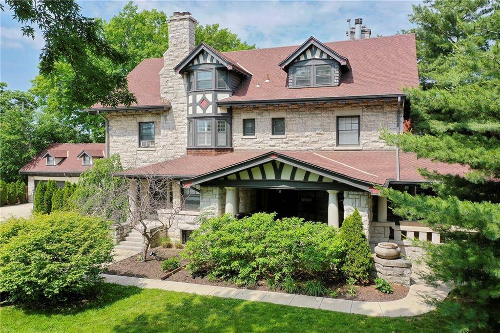 633 E Armour BLVD, Kansas City, MO 64109