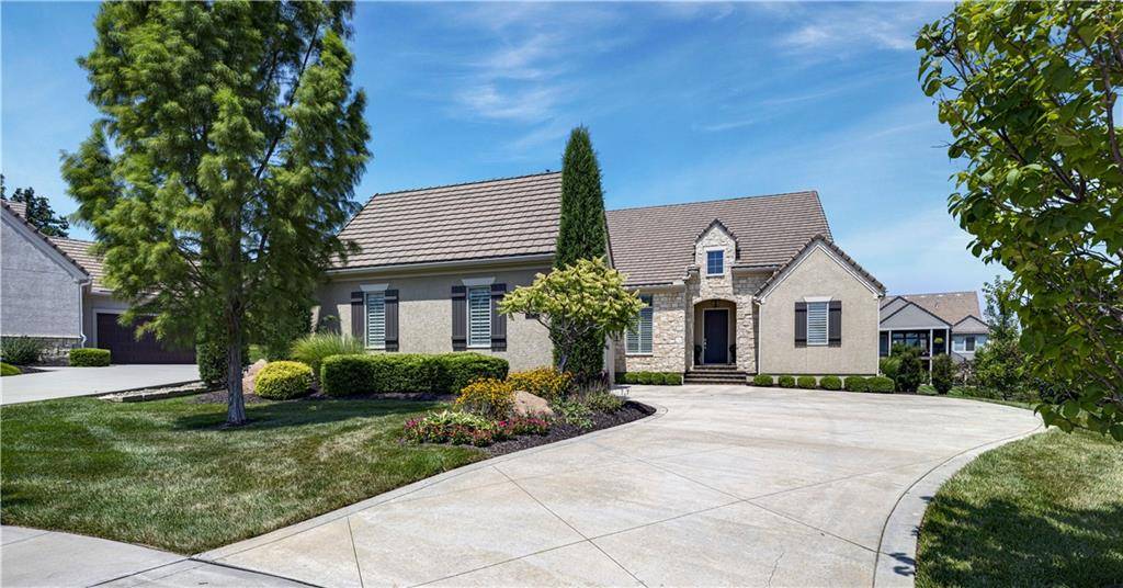 3122 W 150th TER, Overland Park, KS 66224